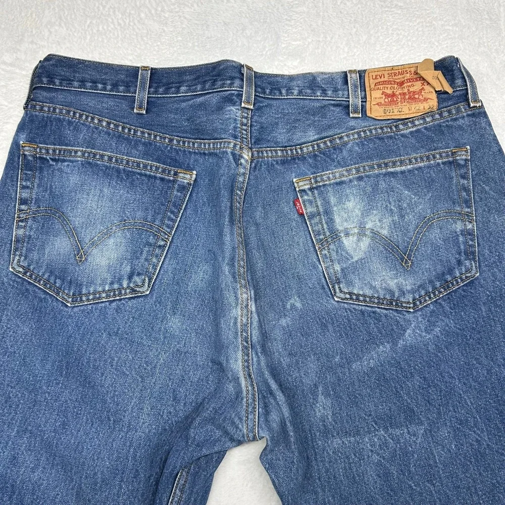 Levi's 501XX Jeans Men's Blue Denim Pockets Classic Straight Button Fly‎ - 38X29